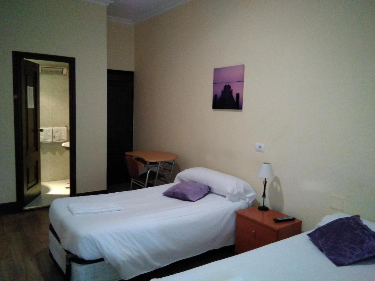 Hostal Ancla Dorada Vigo Exterior photo